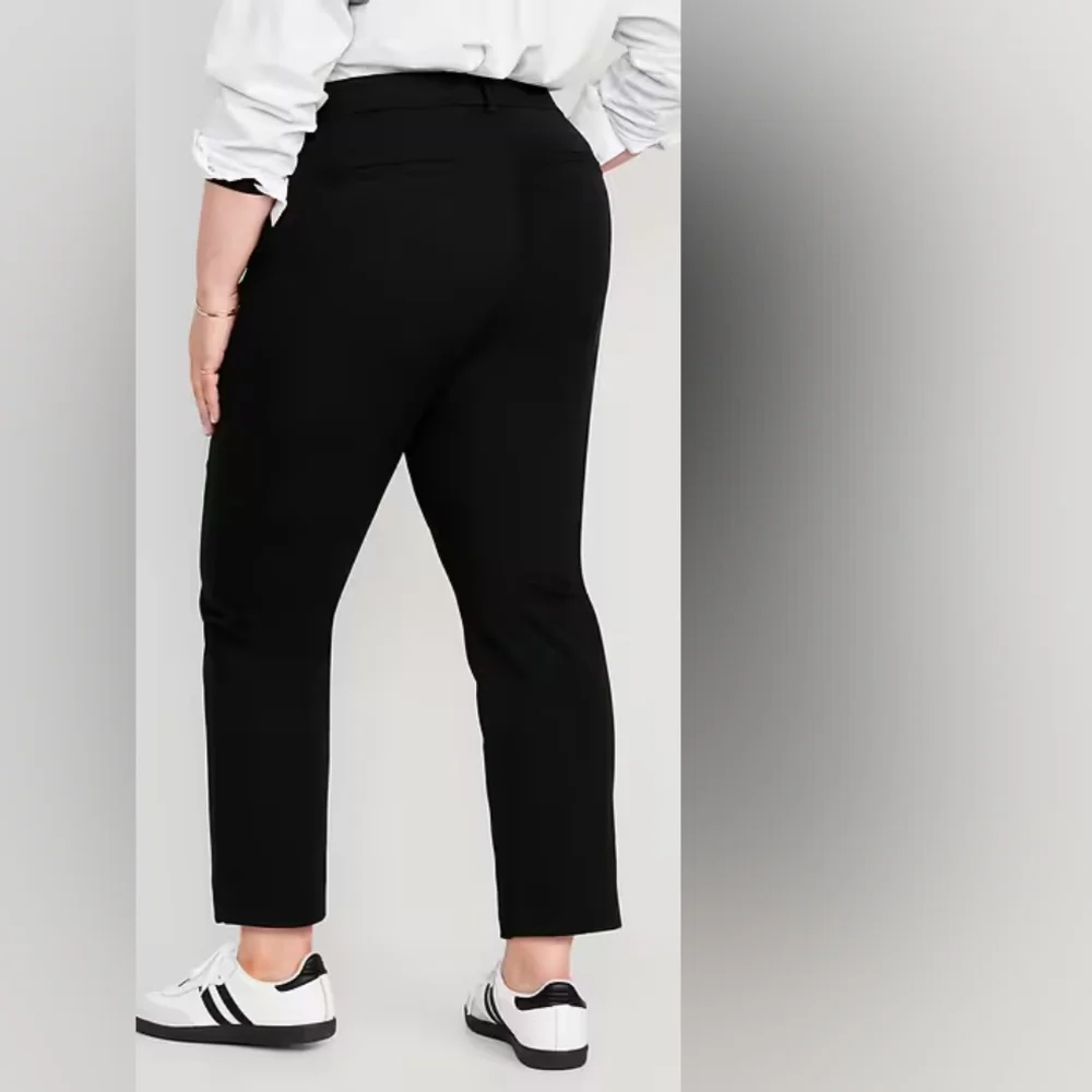 SALE NWT Old Navy High-Waisted Pixie Straight Pants - Picture 2 of 8